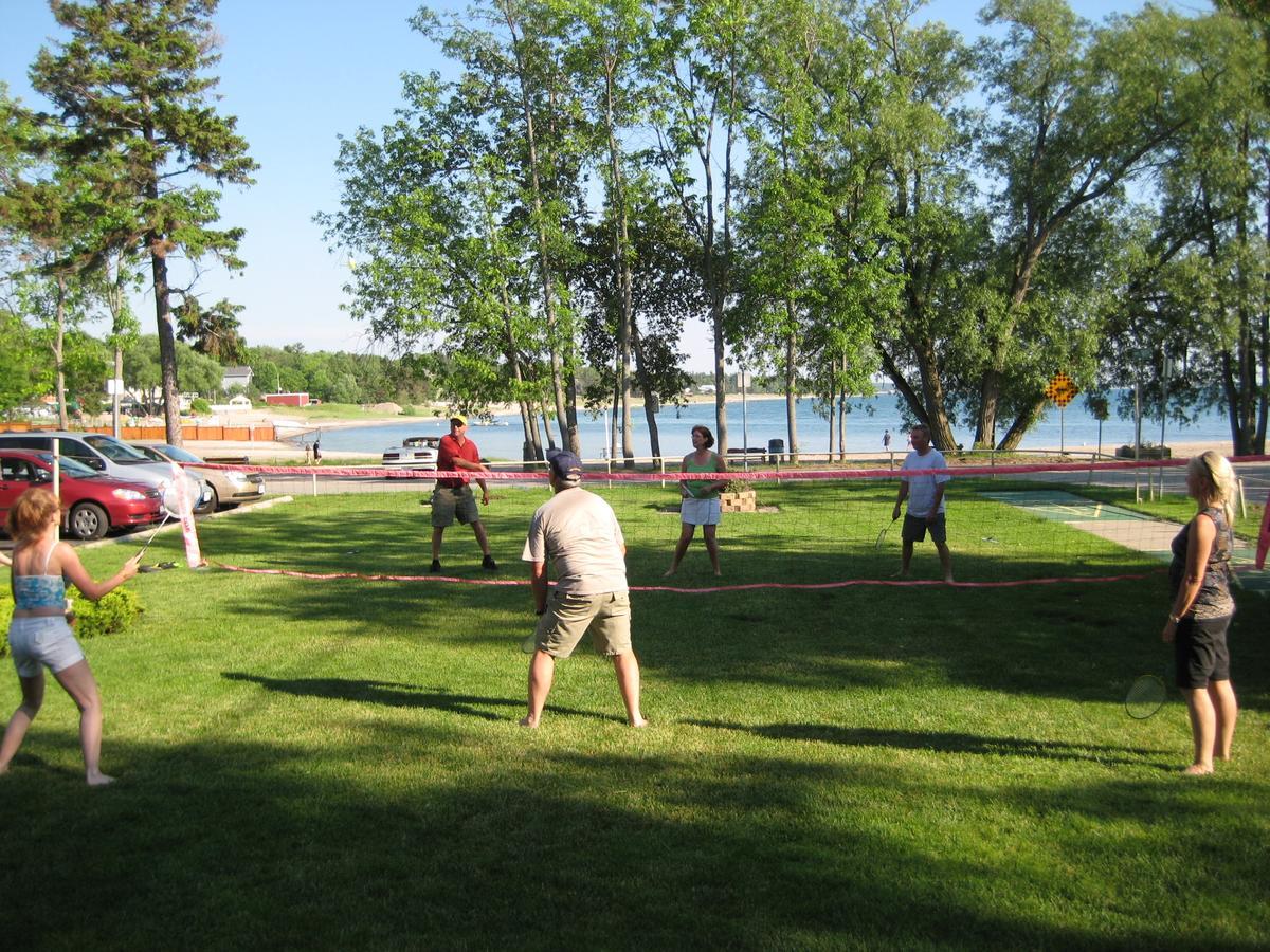 Balm Beach Resort And Motel Exterior foto